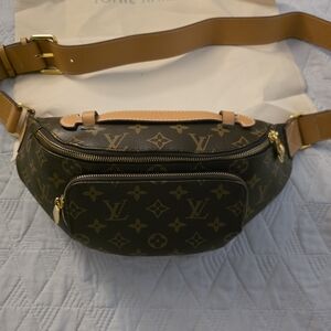 LV Monogram Bum Bag Mirrior As Original One